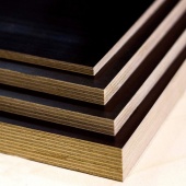 Фанера ламинированная 18 мм 2440х1220 сорт 1/1 гладкая